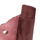 Peau de cuir à poils rouge bordeaux, cuir de 2ème choix idéal pour la fabrication de prototypes, tests techniques...