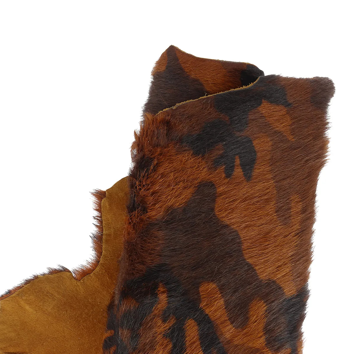 Peau de cuir pony hair, cuir cavallino couleur camouflage marron. Cuir à poils courts idéal pour la fabrication e chaussure, accessoire, pochette...