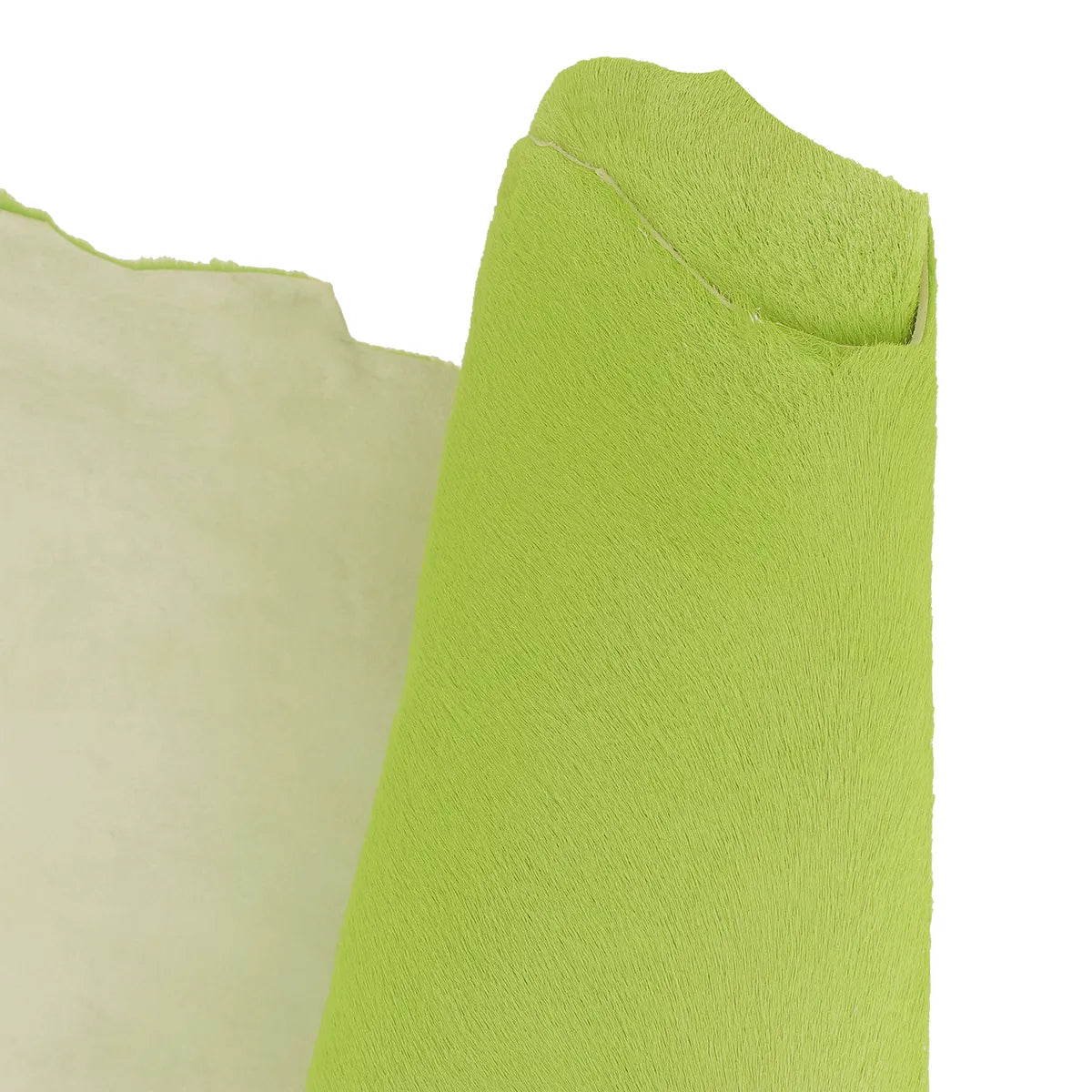 Cuir de veau à poils vert pomme. Cuir ponyhair idéal pour la confection de chaussure et accessoire