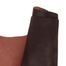 Cuir de veau à poils rouge bordeaux. Cuir haircalf idéal pour la conception de chaussure, rabat de sac, pochette et décoration