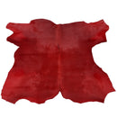 Peau entière en cuir de veau à poils haircalf couleur rouge vif. Cuir à poils idéal pour la fabrication d'accessoire, coussins, rabat de poche, chaussure...