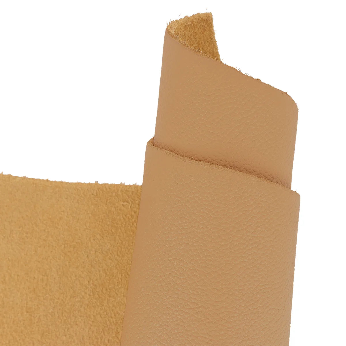 Peau de cuir de vachette grainée de la gamme OCÉAN couleur beige praline. Cuir souple et naturel, pour création de maroquinerie ou accessoires.