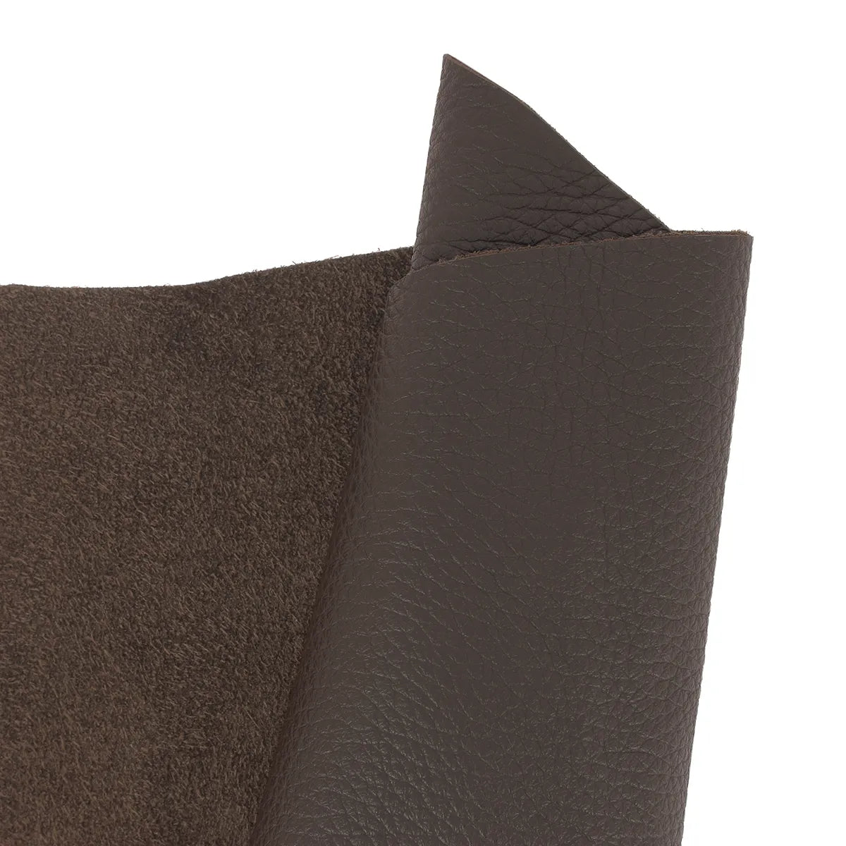 Peau de cuir de cerf marron V20, tissu naturel pour artisanat, texture souple et authentique visible dans l'image.