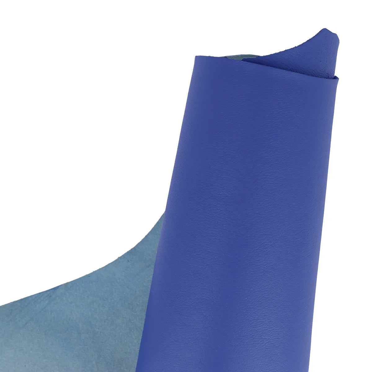 Peau de cuir de chèvre grainé bleu électrique, texture visible, pour confection ou décoration.