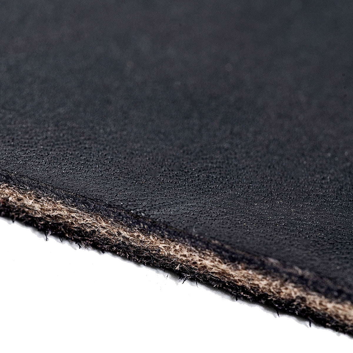 Peau de cuir double tannage Boyoma noir de Radermecker, épaisseur 4,8 mm, en cuir de croupon pré-étiré pour artisanat.