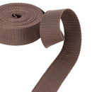 Sangle en polypropylène marron de 30 mm de large, bobine de 5 mètres, idéale pour la mercerie et les bricolages.