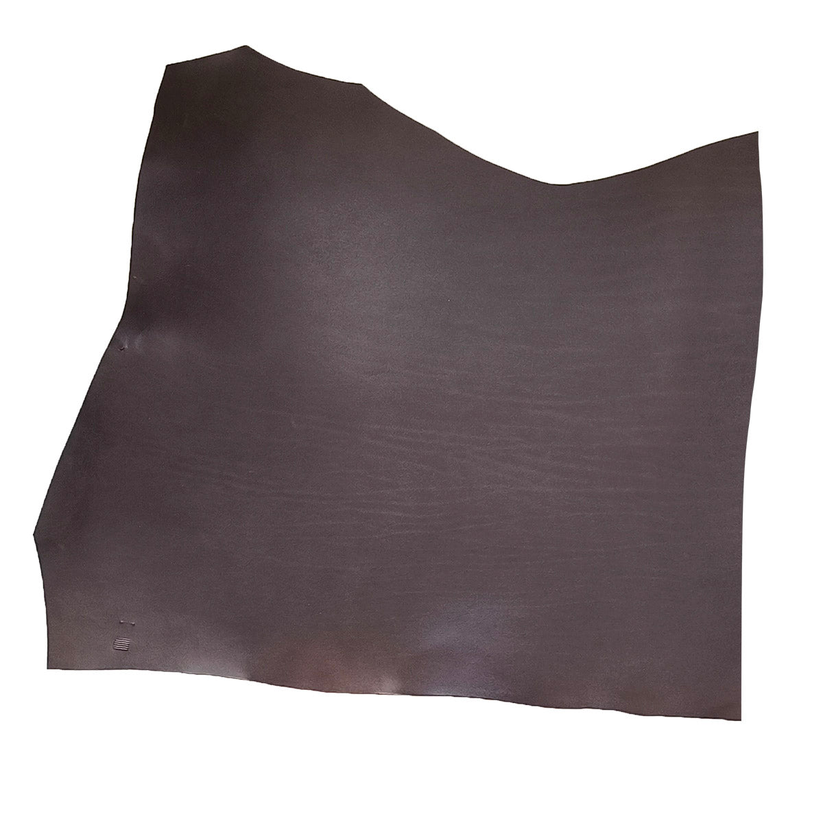Peau de cuir tannage végétal SAUVAGE marron foncé, texture naturelle, pour artisanat ou maroquinerie.