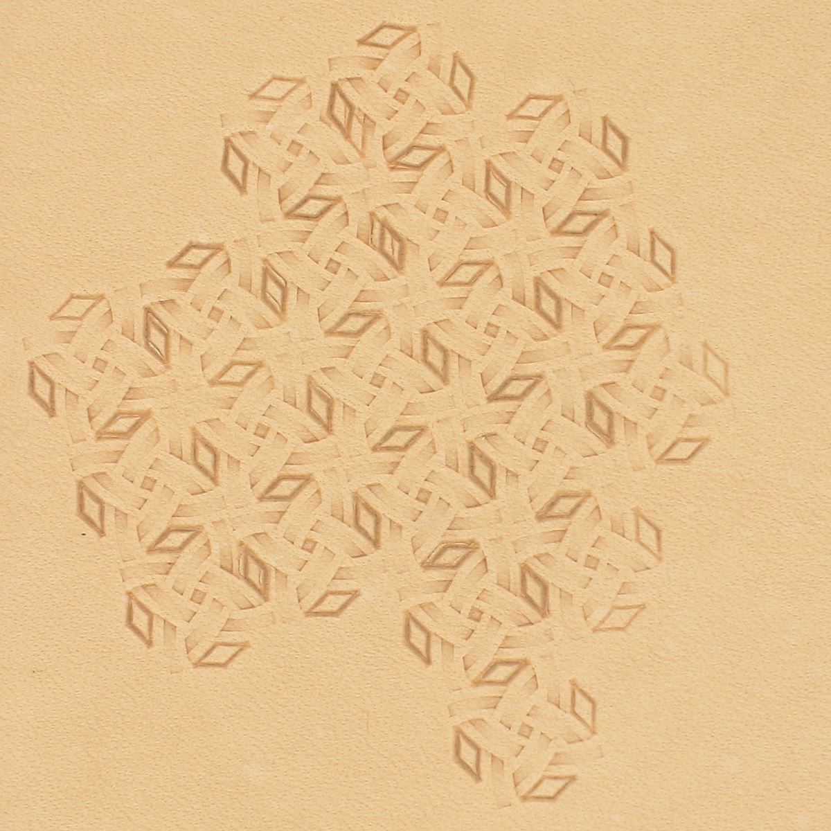 Matoir en cuir de la marque Sergey Neskromniy, outil à manche pour travailler le cuir, visible de face avec manche en bois.