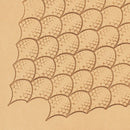 Matoir en cuir de la marque Sergey Neskromniy avec manche en bois, outil pour travailler le cuir, visible en gros plan.