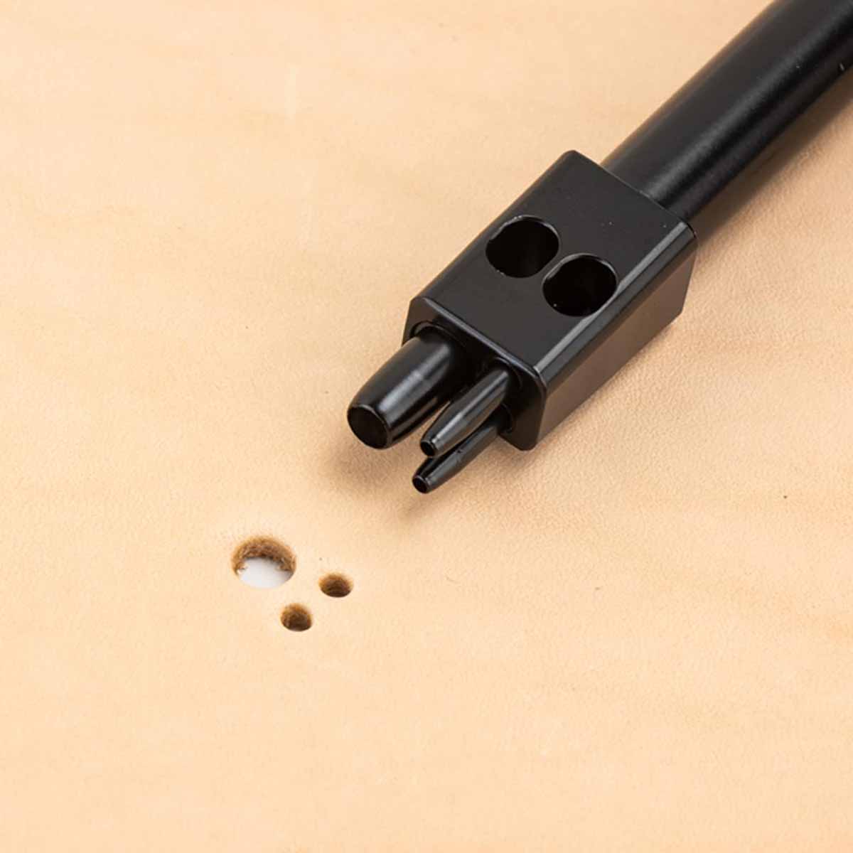 Outil emporte-pièce à frapper Ivan avec motif brogue, trois cercles de 3,5 mm pour créations artisanales.