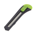 Cutter de 18 mm avec lame en acier, outil de coupe robuste de marque Autres, utilisé pour couper divers matériaux.