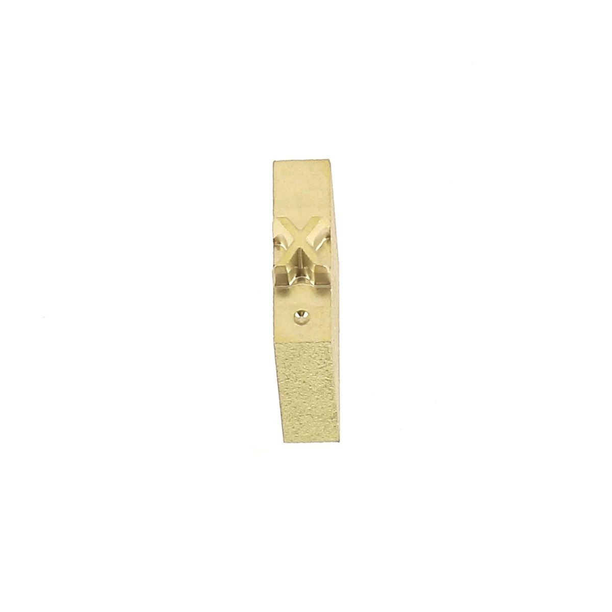 Lettre minuscule en laiton Arial 4mm, outil Deco Cuir, visible dans une image avec détails du matériau et du design.