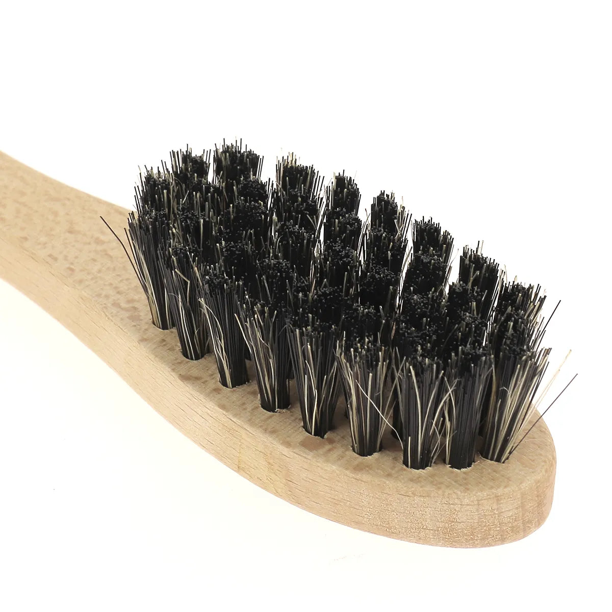 Brosse pour appliquer le cirage et la crème sur le cuir