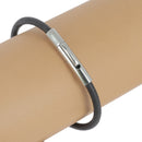 Fermoir bijou à clipser en inox avec lacet rond, création de bijoux, image montrant le fermoir en métal brillant.