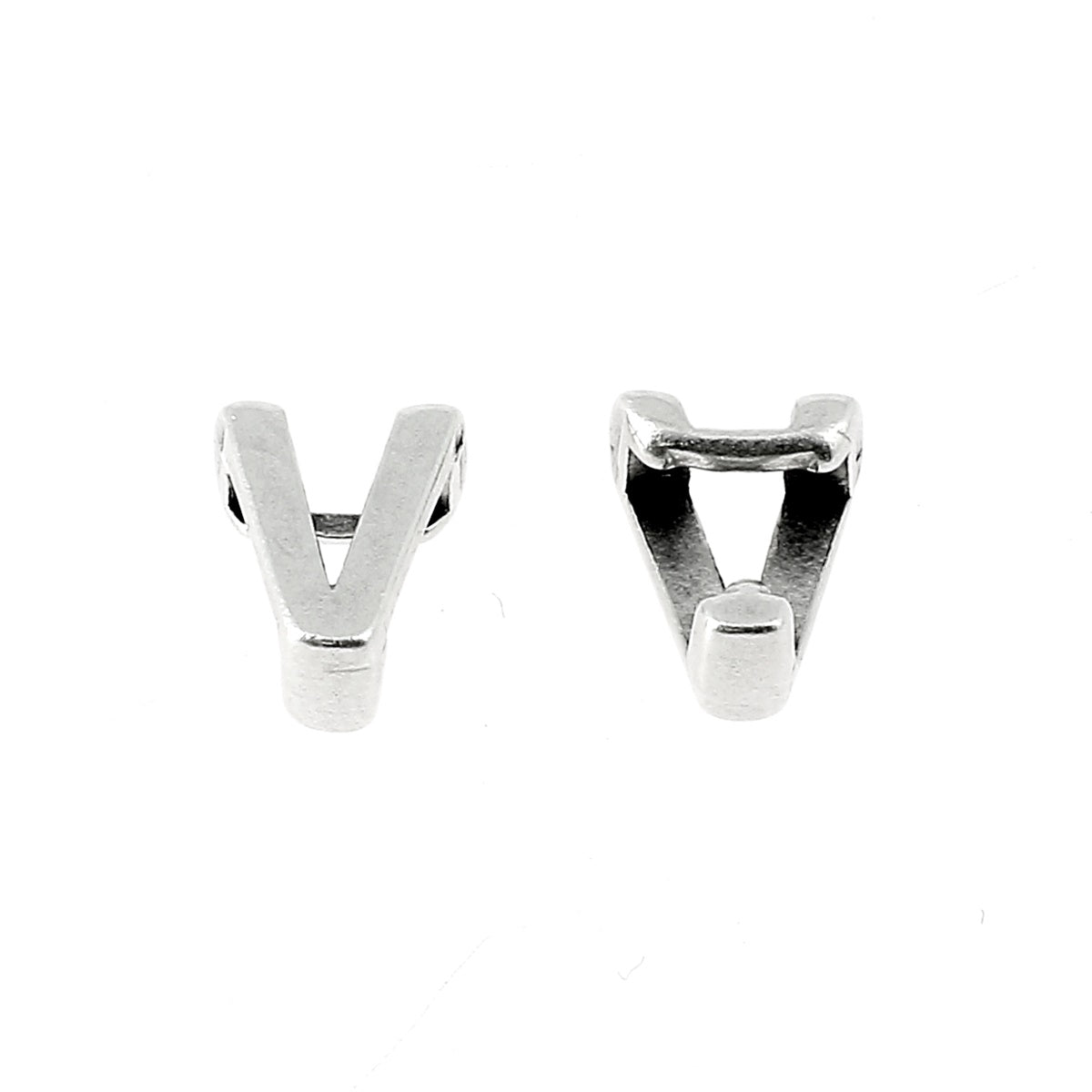Coulissant à griffe Lettre en argent vieilli avec lacet de 5 mm, création de bijoux élégante et raffinée.