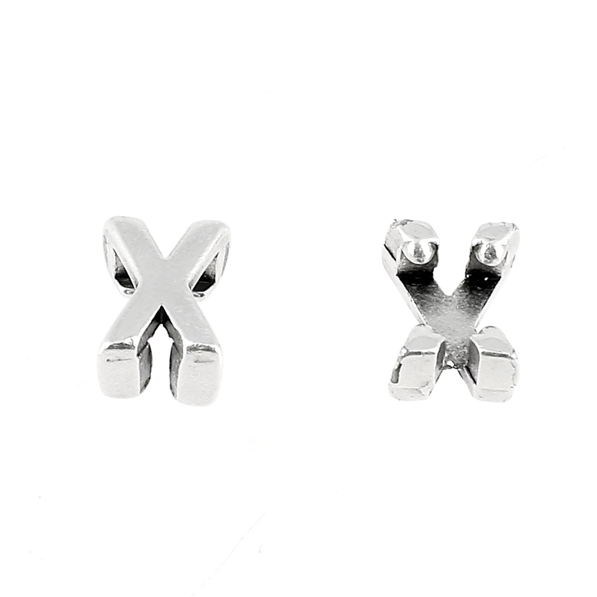 Coulissant à griffe Lettre en argent vieilli avec lacet de 5 mm, création de bijoux élégante et raffinée.