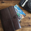 Morceau de cuir de collet tannage végétal SAUVAGE en marron foncé, texture naturelle, pour la fabrication de cuir artisanale.