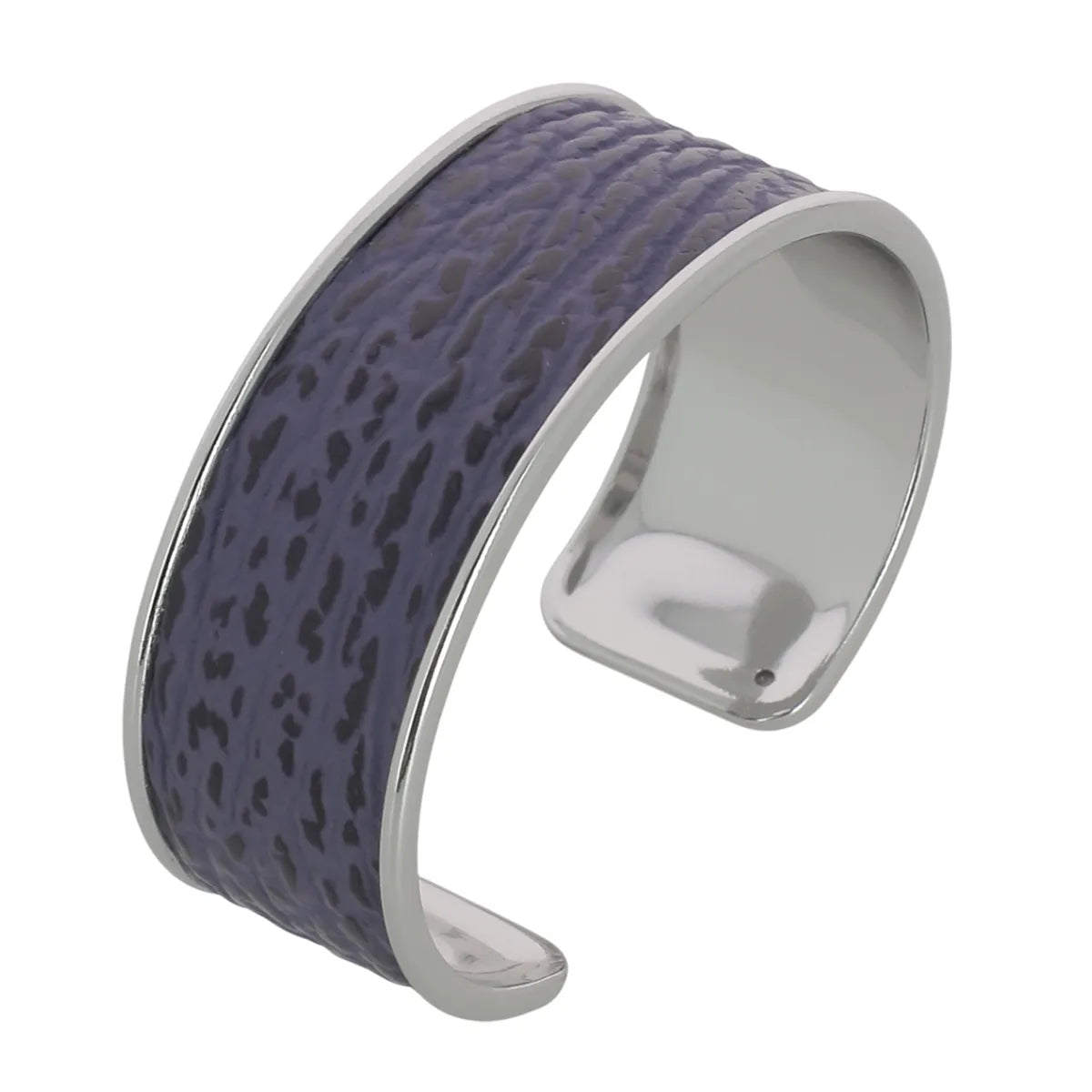 Morceau de cuir de requin violet de 20 mm pour manchette, authentique et texturé, par Deco Cuir, utilisé pour accessoires de mode.