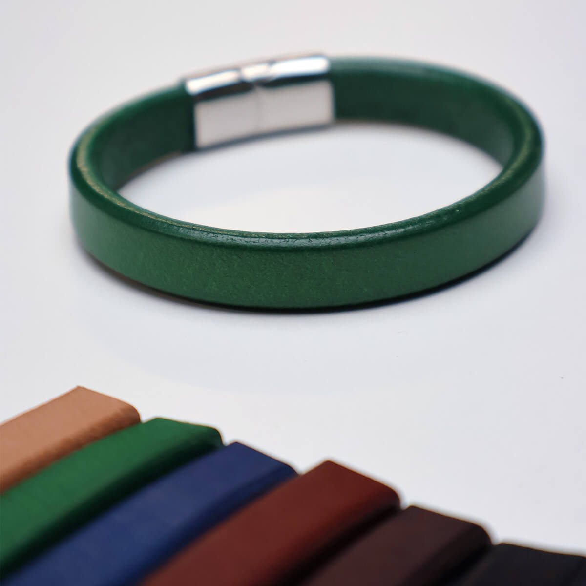 Fermoir magnétique en inox pour bracelet Régaliz, 10x5mm, création de bijoux, avec un lacet en cuir.
