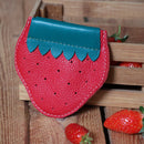 Portemonnaie en cuir forme fraise avec fermeture clic-clac