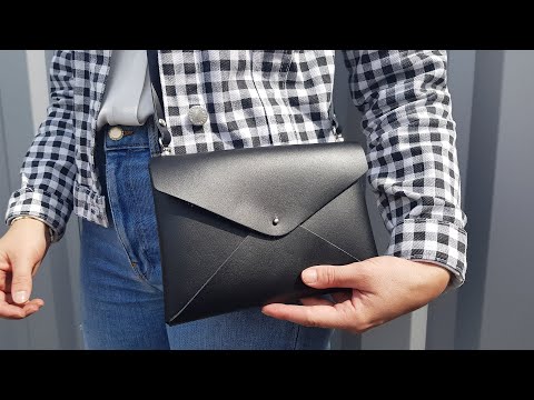 BRAUNE Lederumschlagtasche zum Personalisieren