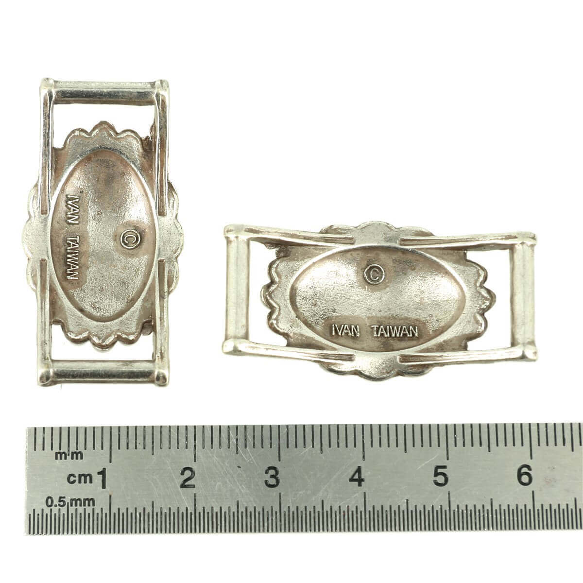 7122-09-Passant-FLEUR-avec-turquoise-Laniere-de-10-mm-Argent-vieilli-3-.jpg