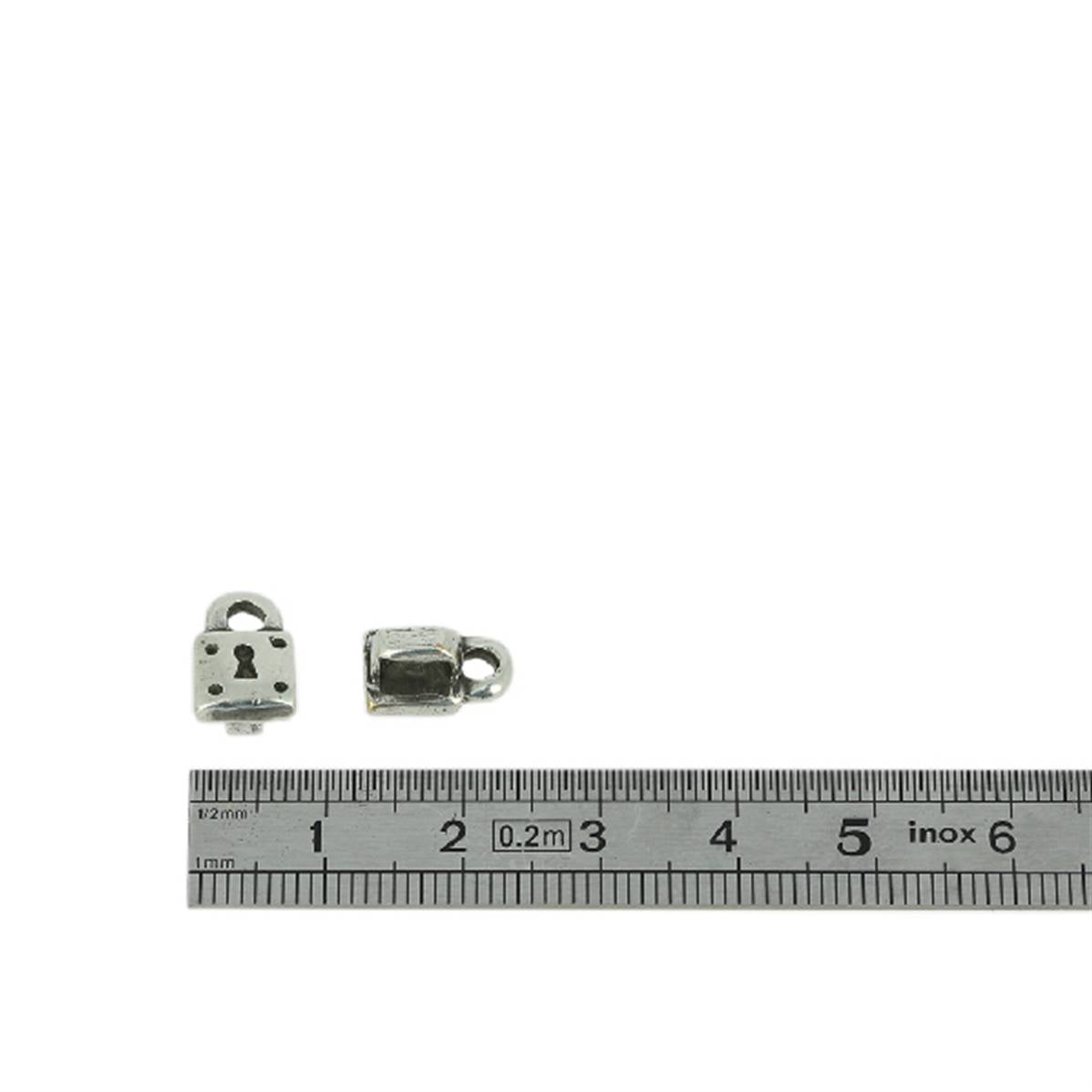 Coulissant CADENAS argent vieilli, lanière de 5 mm pour créations bijoux, image montrant la texture et la finition métallique.