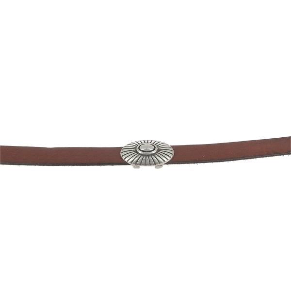 Coulissant ovale ethnique en argent vieilli, lanière de 10 mm pour créations bijoux, visible en gros plan.