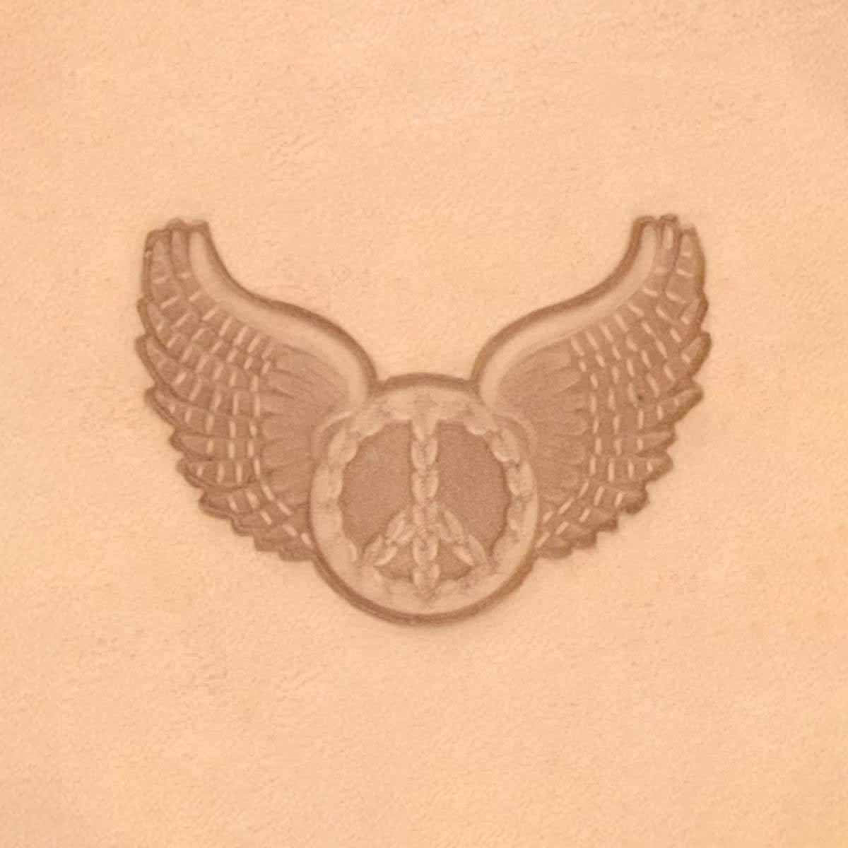 8665-Matoir-3D-Symbole-de-paix-avec-ailes-29x21mm.jpg