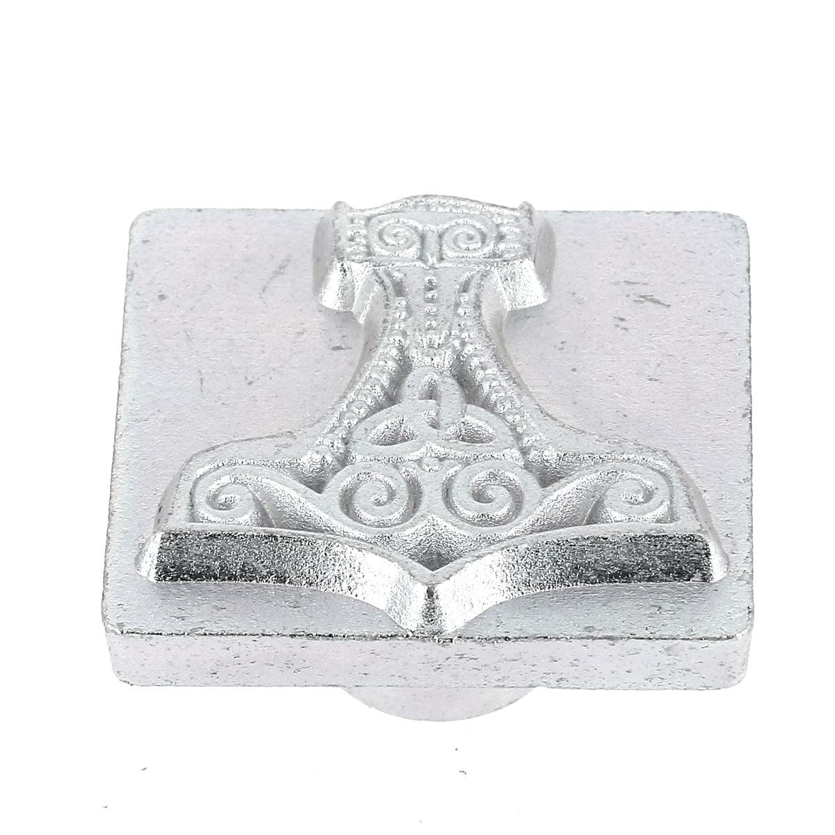 Marteau Mjolnir 3D Tandy Leather, outil robuste pour travaux manuels, avec poignée en bois et tête en métal.