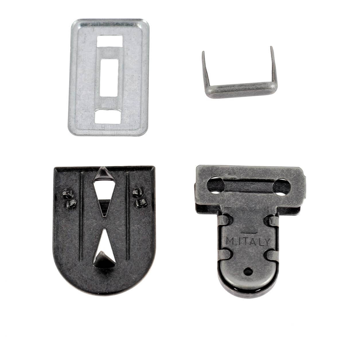 Fermeture de cartable TUCK de 23x30mm, accessoire pour sac à dos ou sac scolaire, en métal de couleur argent.