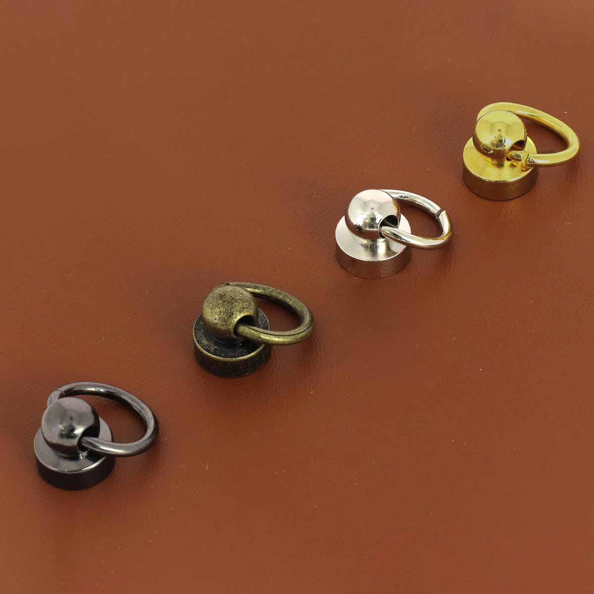 Bouton de col avec anneau de 9mm, accessoire de mode, montrant le bouton rond et l'anneau métallique sur fond neutre.