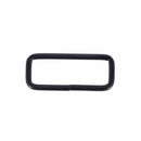 Passant rectangulaire en bouclerie noir mat, dimension 40x13mm, visible sur l'image.