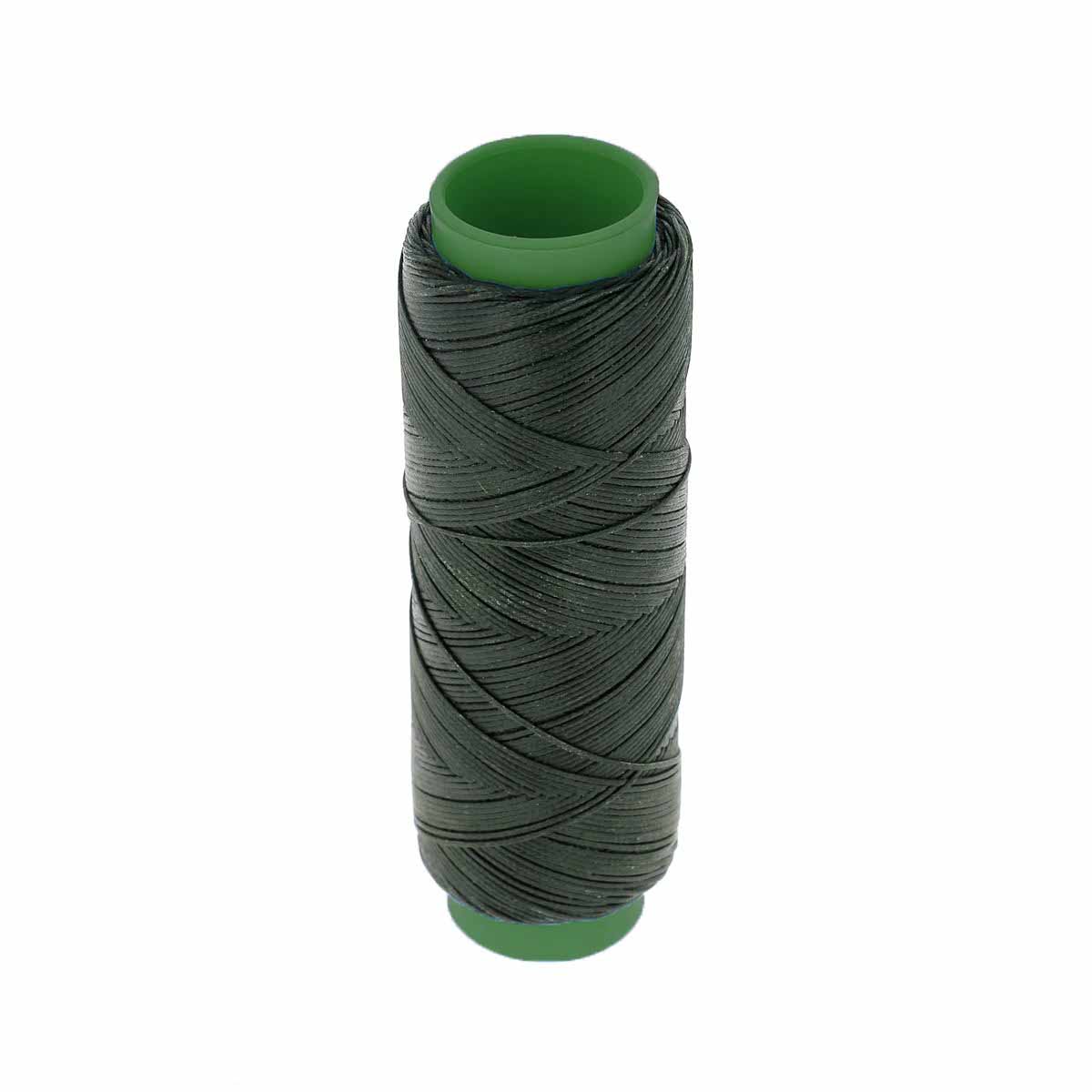 Bobine de 100m de fil polyester tressé et ciré de 1mm en vert foncé, pour mercerie et couture.