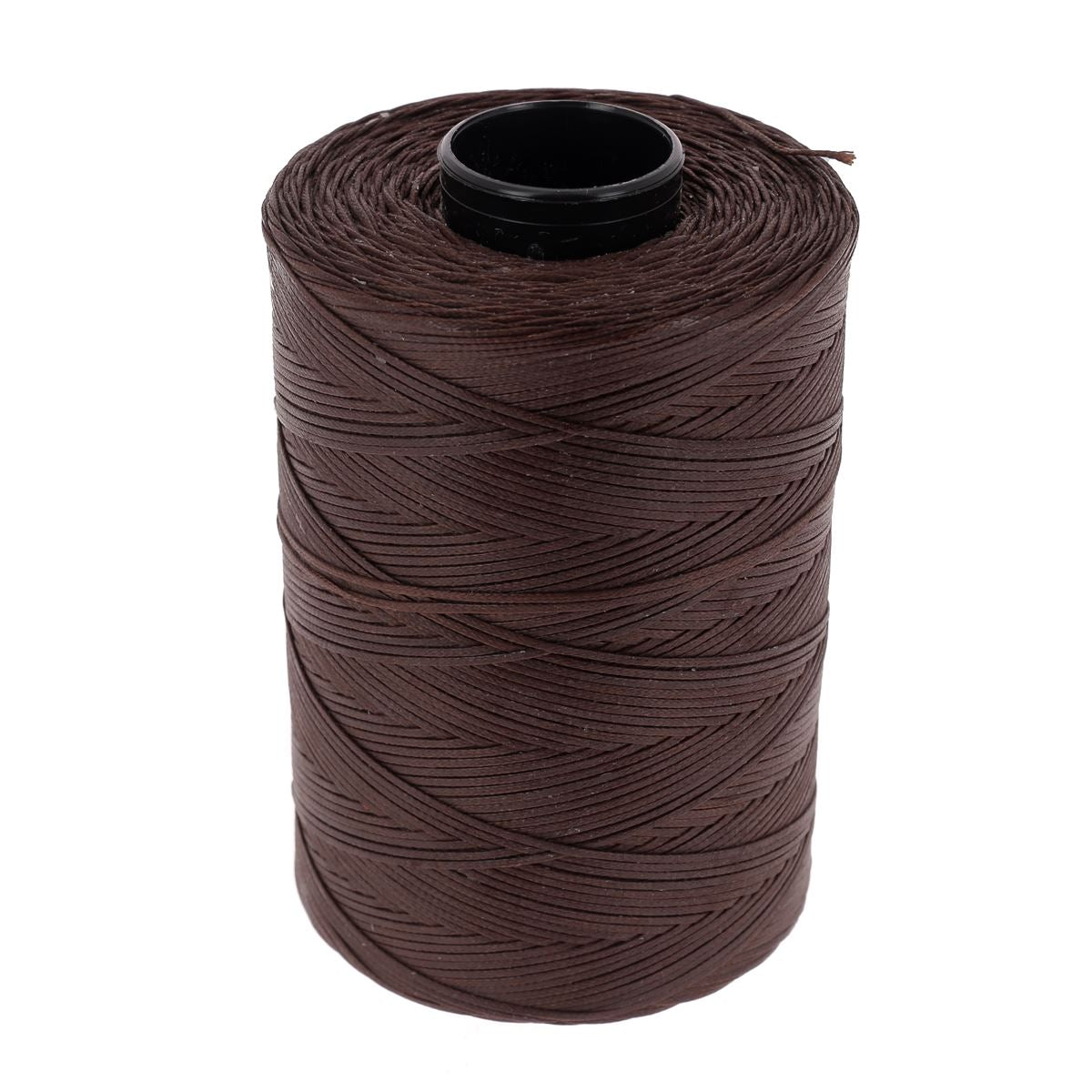 Bobine de fil polyester tressé et ciré marron châtaigne, diamètre 1 mm, longue de 500 m, pour couture ou artisanat.