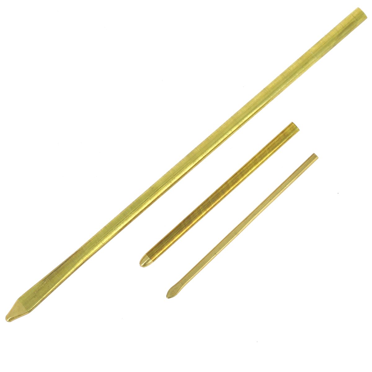Aiguille passe-lacet en cuir Tandy Leather pour mercerie, montrant l'aiguille fine adaptée à la couture et au passe-lacet.