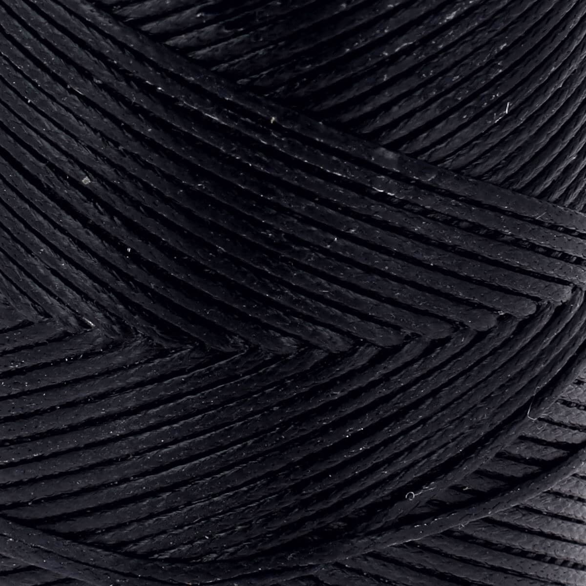 Bobine de 100m de fil polyester tressé et ciré bleu nuit de 0,8mm, pour couture et mercerie, vue en gros plan