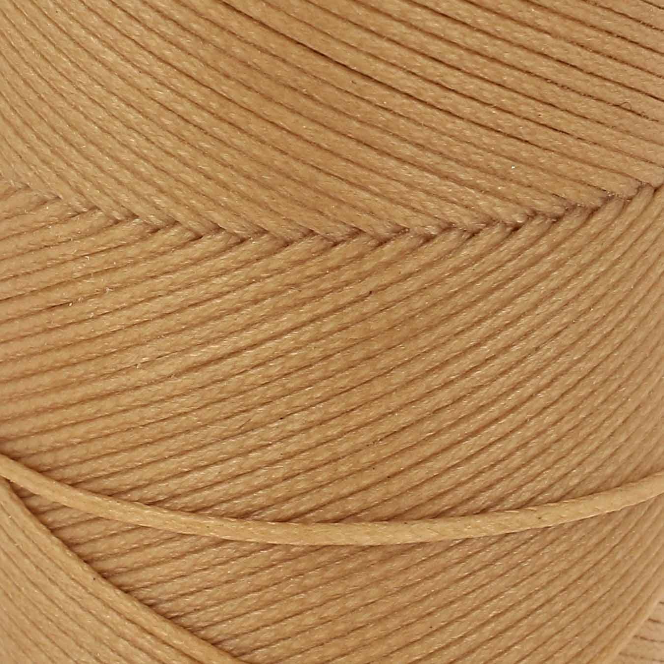 Bobine de 100m de fil polyester tressé et ciré, diamètre 1mm, couleur beige rosé, produit de mercerie.