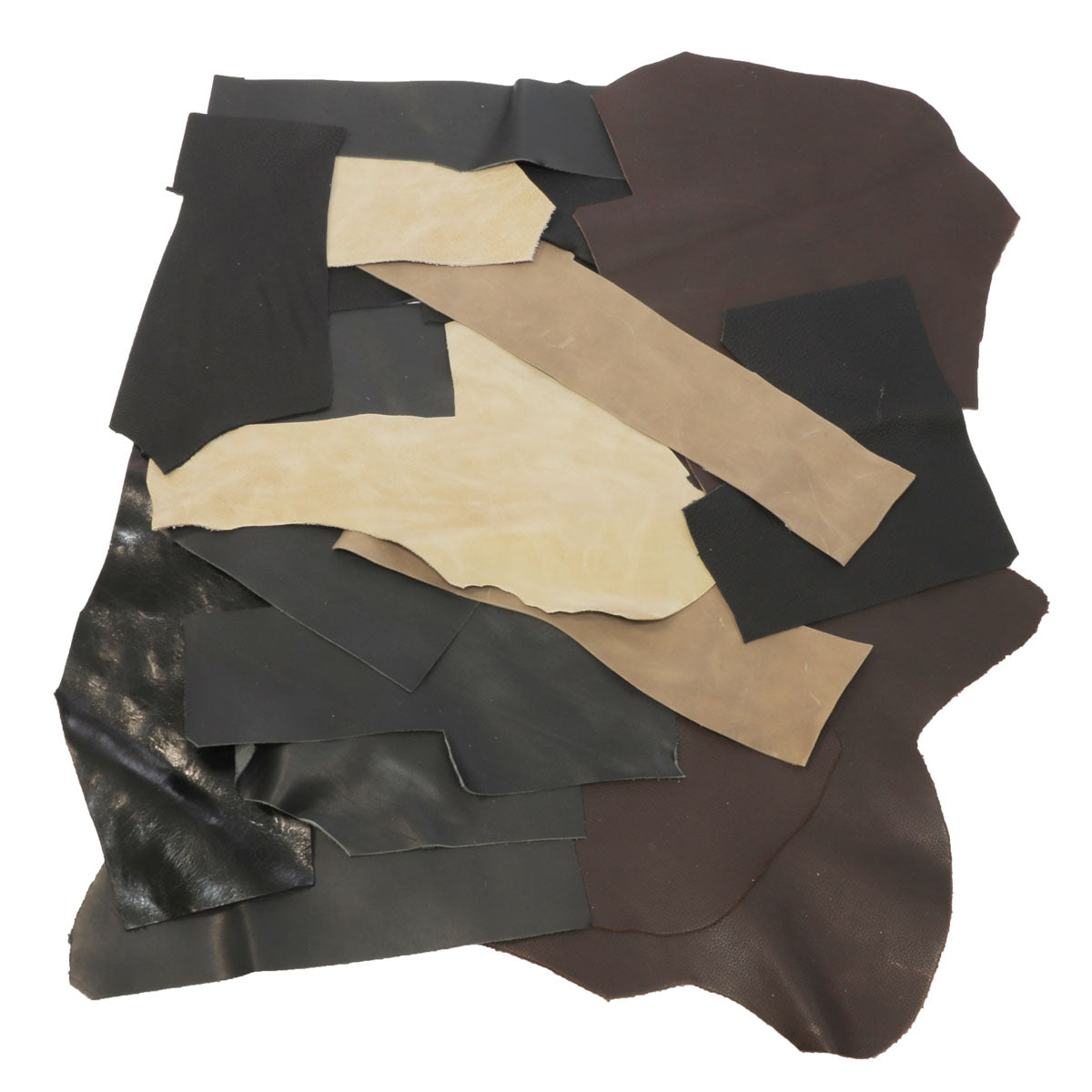 Chutes de cuir divers de 1 kg en noir et marron, provenant de Deco Cuir, pour bricolage ou artisanat.