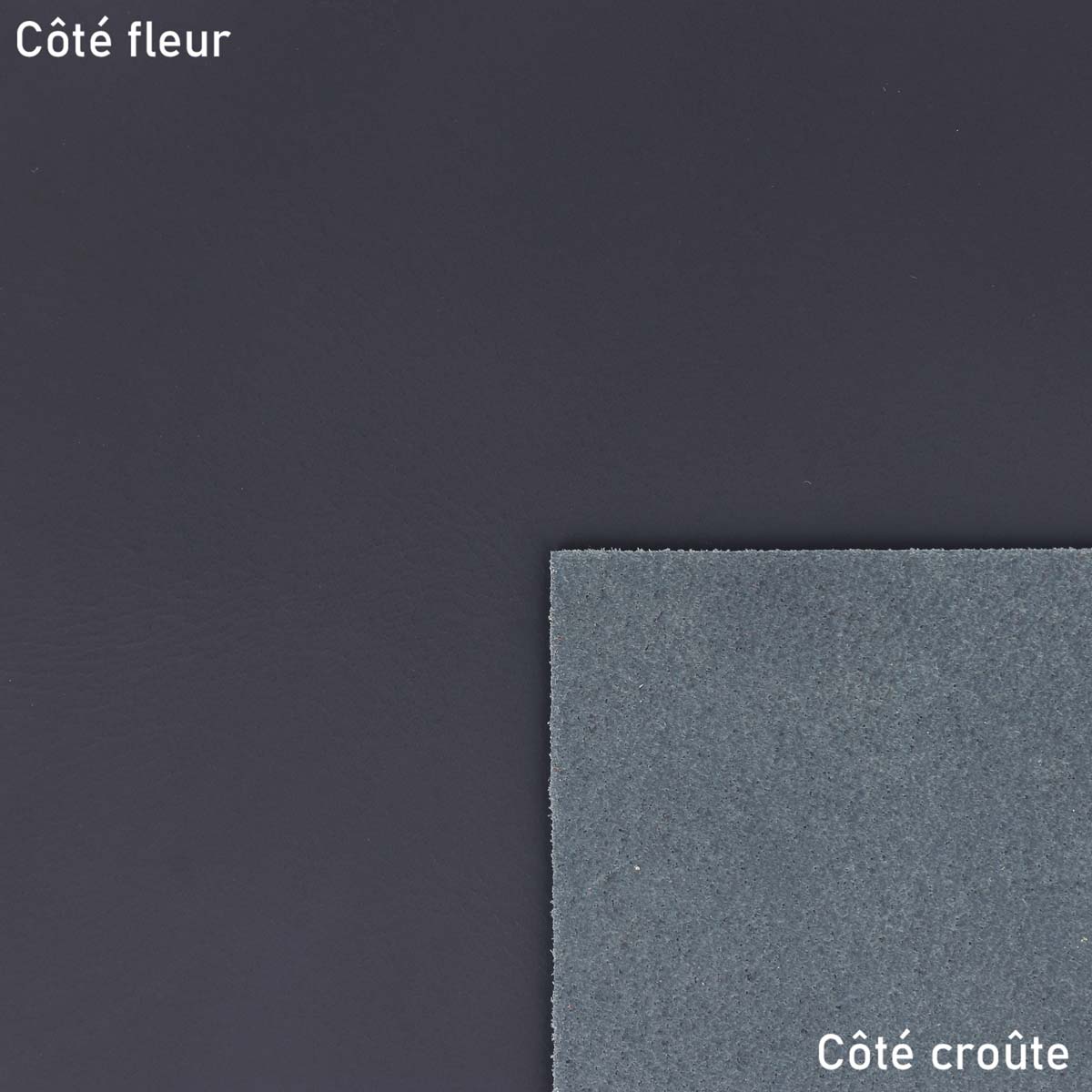 Morceau de cuir de croupon tannage végétal bleu marine, tissu souple pour la maroquinerie ou la couture artisanale.