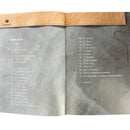 Livre "Accessoires & sacs en cuir" de Bag Artist School Repre, publié par Editions de Saxe, montrant des exemples de créations en cuir.
