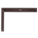Équerre en métal Deco Cuir pour outils, visible avec ses angles et finition métallique dans l'image.