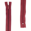Fermeture à glissière en nylon 4mm de couleur bordeaux, matériel de mercerie, pour vêtements ou accessoires.