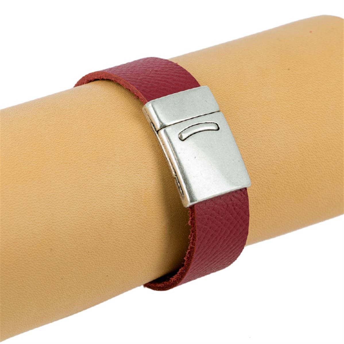 Fermoir bijou CAMILLE aimanté en argent vieilli pour lacet plat, création de bijoux élégante et pratique.