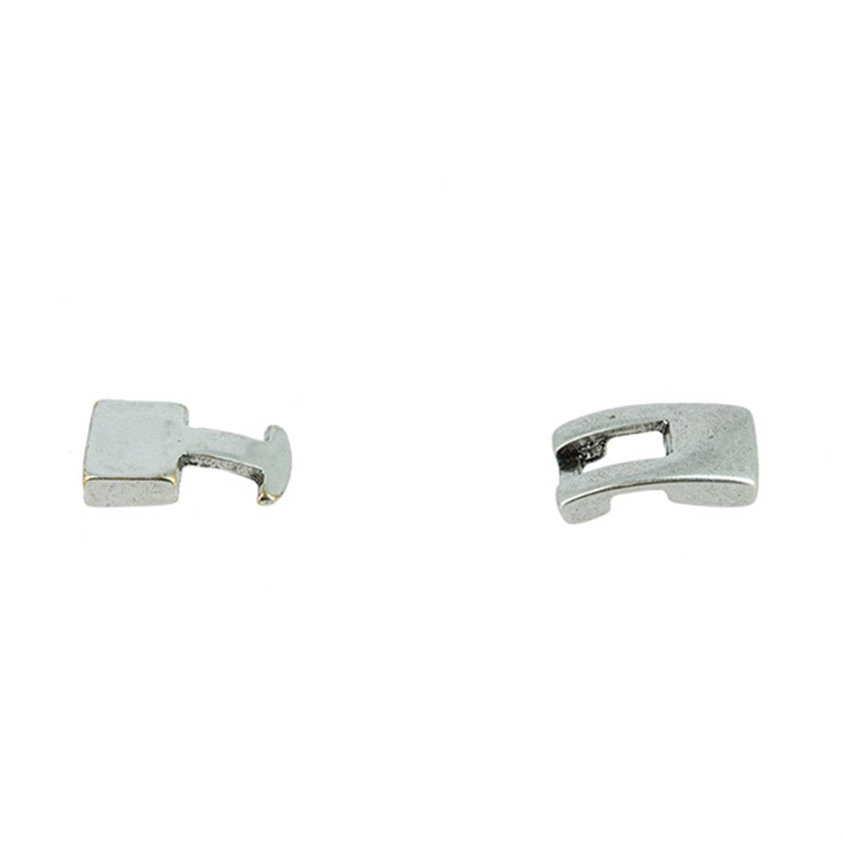 Fermoir bijou TESSA en argent vieilli avec lacet plat, création de bijoux élégante et sophistiquée.
