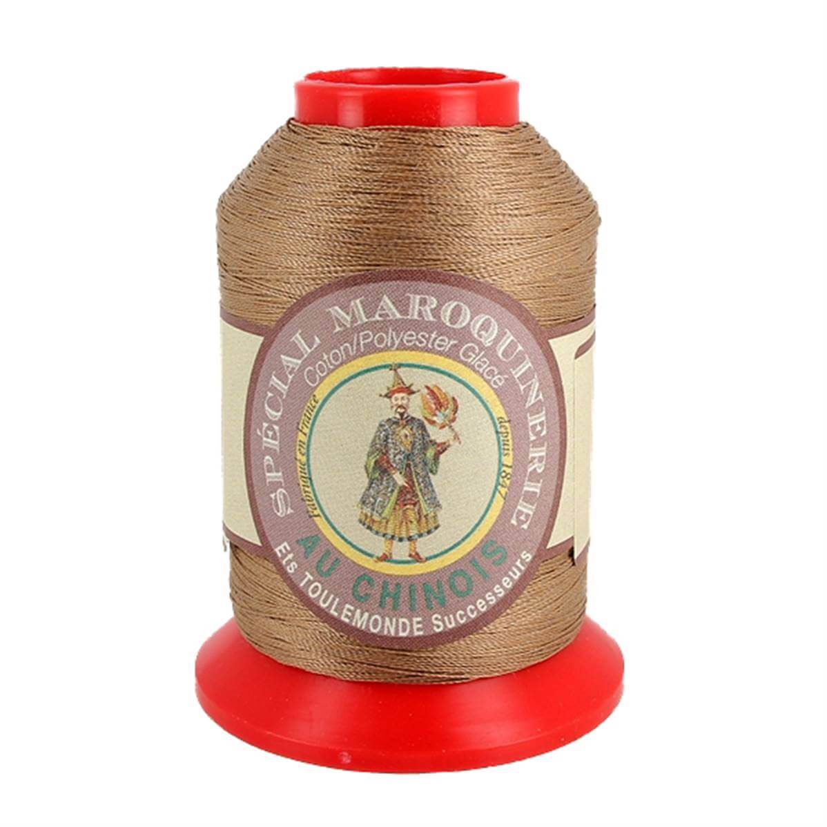 Bobine de 700m de fil polyester coton beige 185 pour maroquinerie, marque Fil au Chinois, 28/3, 0,45mm.