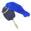 Découpe de cuir pour porte-clés voiture type 205 en cuir naturel, personnalisé, par Deco Cuir, vue de la découpe en détail.