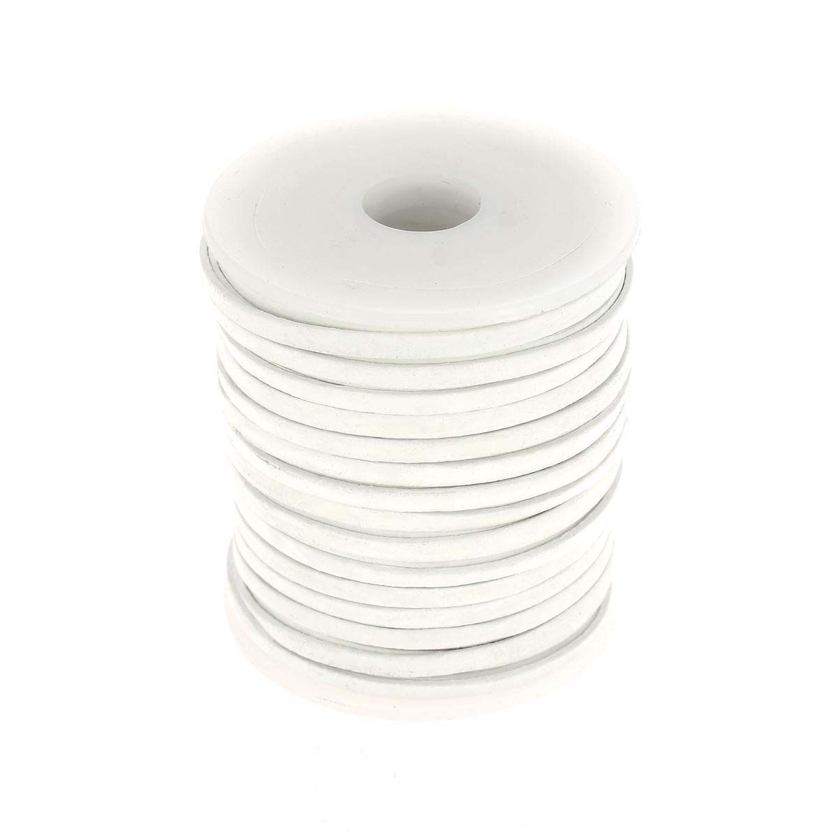 Lacet en cuir pigmenté plat Deco Cuir, largeur 3mm, montré en détail avec finition lisse et colorée.