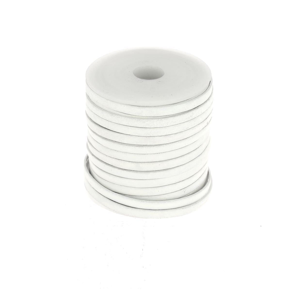 Lacet en cuir pigmenté plat Deco Cuir, largeur 4mm, pour chaussures élégantes, visible en brun foncé.