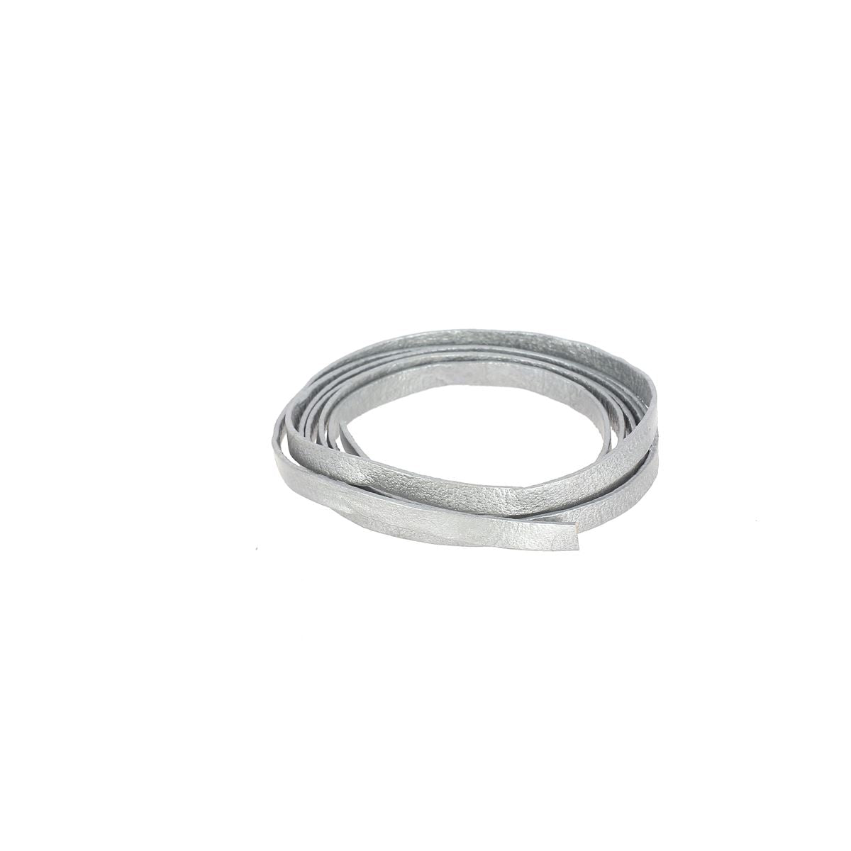 Lacet en cuir pigmenté plat Deco Cuir, largeur 5mm, pour chaussures, visible en gros plan.